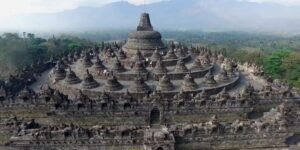 Kisah di Balik Keagungan Borobudur: Lebih dari Sekadar Monumen Batu