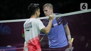 Rivalitas Abadi di Lapangan Bulu Tangkis: Anthony Ginting vs. Viktor Axelsen