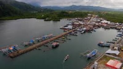 Dampak Politik Pembangunan Wilayah Pesisir Terhadap Hak-Hak Tradisional Masyarakat Nelayan di Indonesia