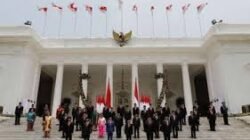 Strategi Komunikasi Politik Untuk Memperkuat Hubungan Antara Pemerintah Pusat Dengan Pemerintah Daerah