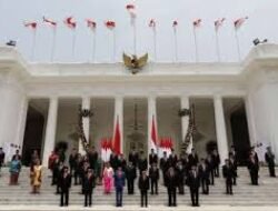 Strategi Komunikasi Politik Untuk Memperkuat Hubungan Antara Pemerintah Pusat Dengan Pemerintah Daerah