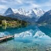 Keindahan Danau Kristal Di Swiss Yang Memiliki Air Sangat Jernih Seperti Kaca